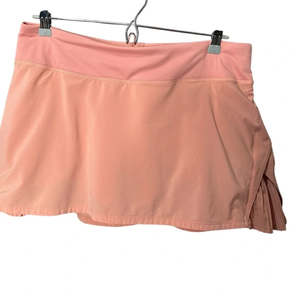 lululemon athletica flattering lululemon